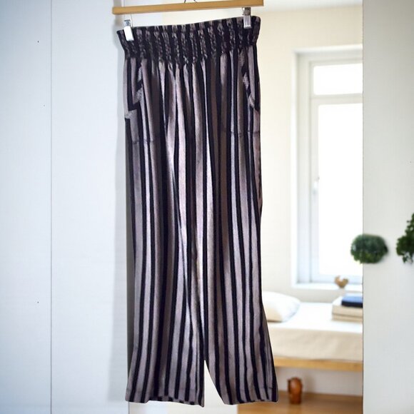 Ci Sono Black & White Stripe Wide Leg Pants – Smocked Waist – Size L - Picture 3 of 11